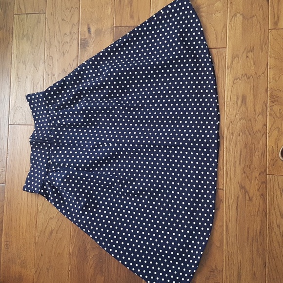ModCloth Navy White Polka Dot Skirt With Faux Buttons/Belt and Pockets Size M - Picture 6 of 16